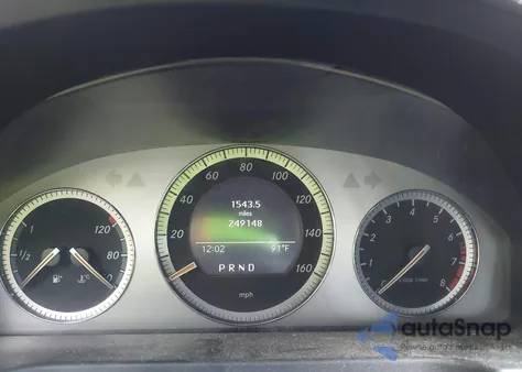 2008 Mercedes-Benz C 300 Luxury/Sport z USA, uszkodzony, nr VIN WDDGF54X78R016355